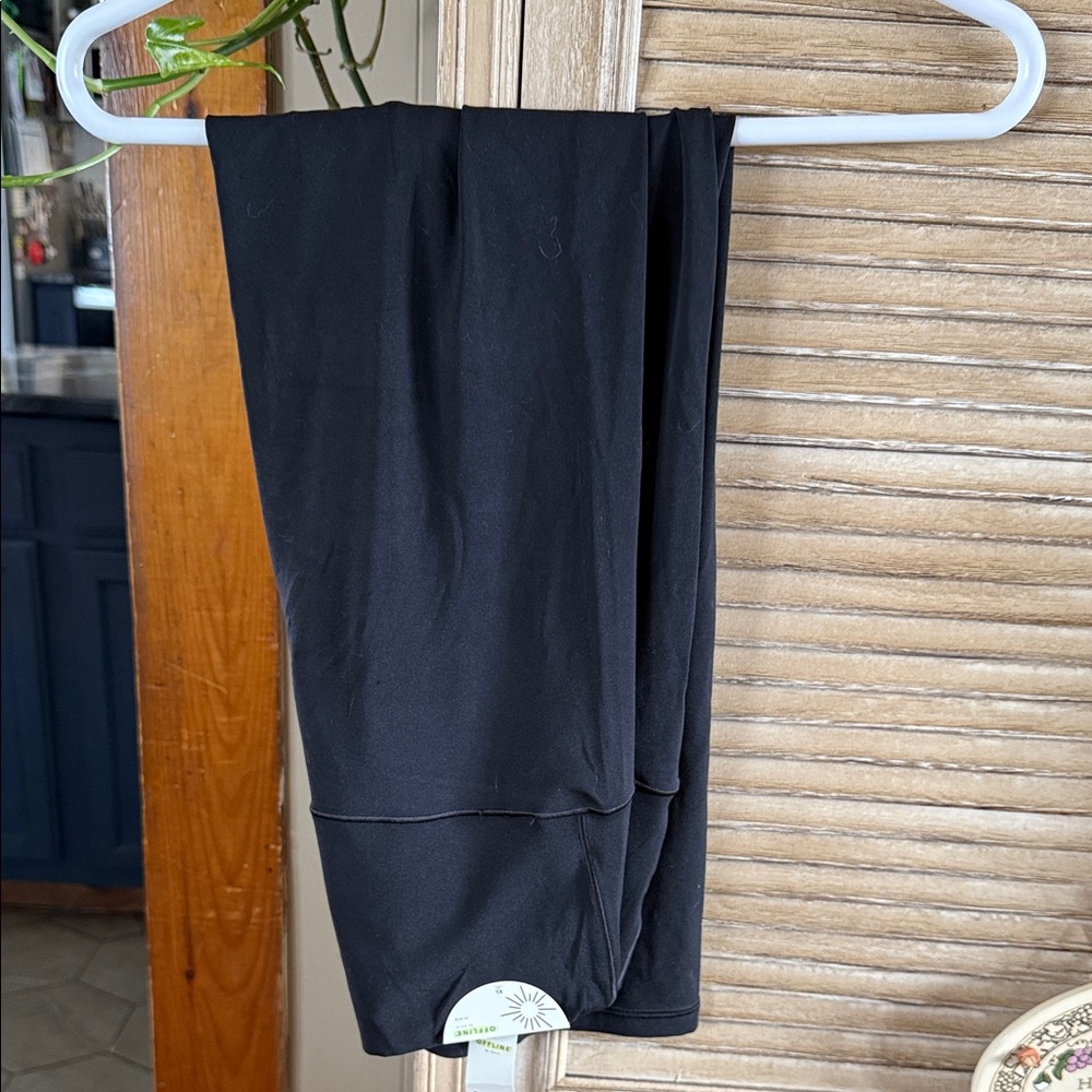 Aerie Black High-Rise 7/8 Leggings - Picture 3 of 4